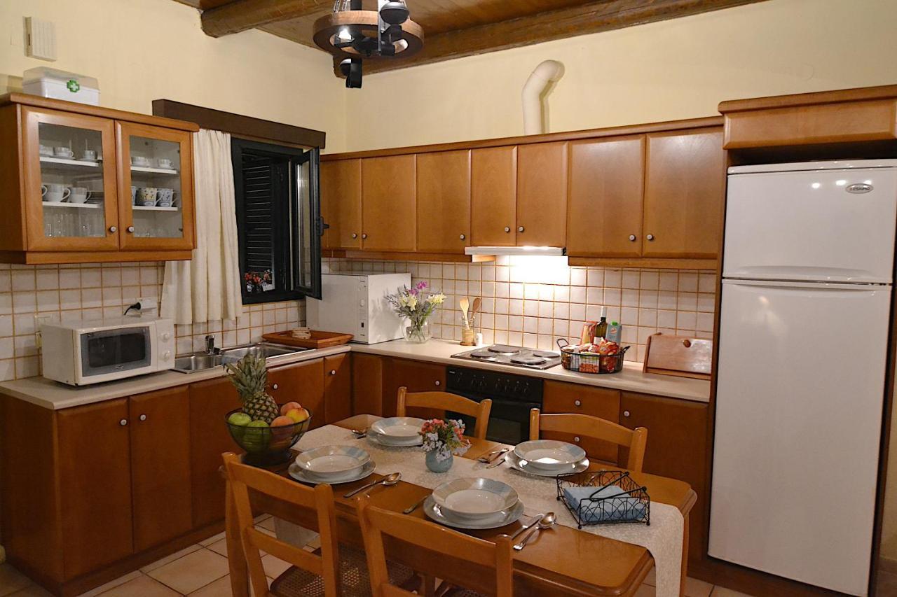 Christina Villas- Minoan Inland Pentamodi Exterior photo
